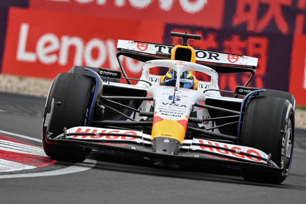 飞阅汝城翱翔三湘 湖南体育旅游节暨全国滑翔伞定点精英赛开幕.